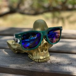 20220711_224517.jpg STL file Skull Glasses and Change Holder・3D printer design to download