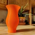 IMG_20200915_173111.jpg Makumegane Spiral Vase