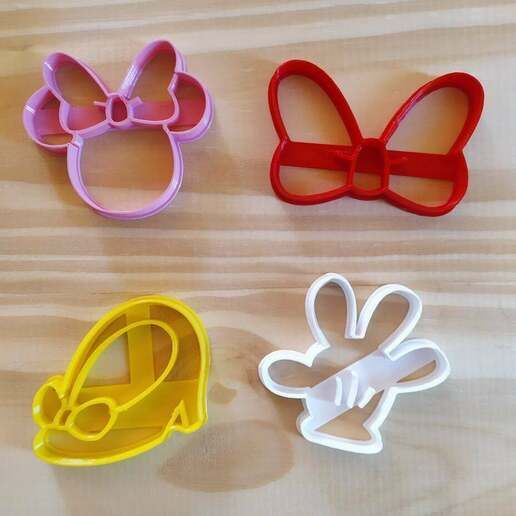 Minnie Mouse Cookie Cutter 3D model