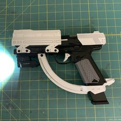 1.jpg Destiny 2 Forerunner Airsoft Pistol