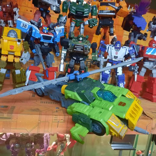 GZWF6FCXcAAUQWw.jpeg Transformers WFC Siege Springer weapon upgrade set