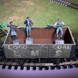 9CE0A2C4-B09C-4528-B3AE-24A667386941.jpeg Hornby scale train crew, driver, fireman and signaller