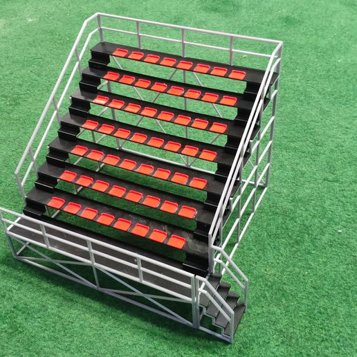 IMG_20211013_120934.jpg TRIBUNE 1/32