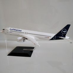 Revell_A320_new_livery_1.jpg model airplane display stand