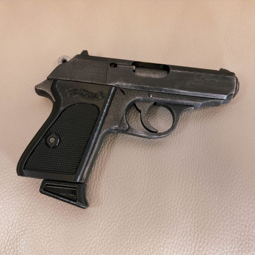 IMG_4569.jpg Walther PPK – Highly Detailed Realistic Prop (Easy Print & Reliable Use)