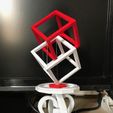 Levitating cube - Tensegrity