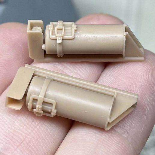 578269384_10231226208586245_5543435909808172897_n.jpg Late German Fire Extinguisher (1/16)