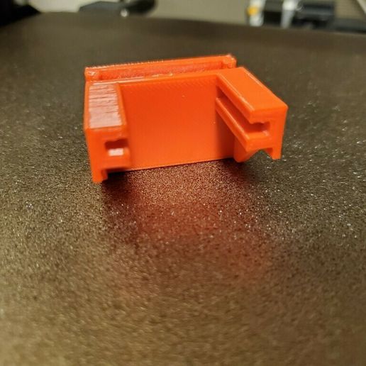 09383d7e-9f4c-4813-aa79-2f545d05043b.jpg ender3 s1 plus Holder