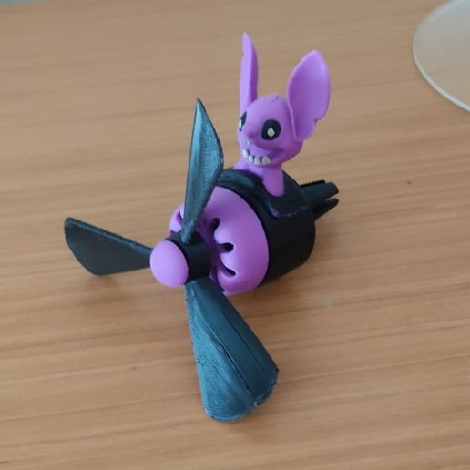 Ambientador-Stitch_2.jpg AMBIENTADOR DE CARRO PONTO - AVIÃO