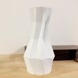 d2b5ca33bd970f64a6301fa75ae2eb22_preview_featured-1.jpg Origami Vase