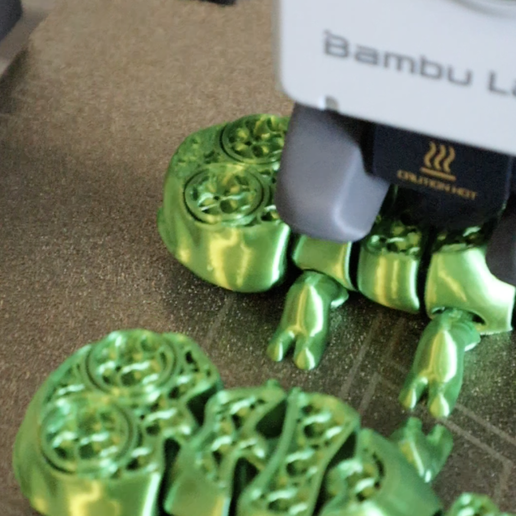 Знімок-екрана-2024-07-04-о-16.02.29.png CAMÉLÉON IMPRIMÉ SUR PLACE (AVEC DES YEUX MOBILES)