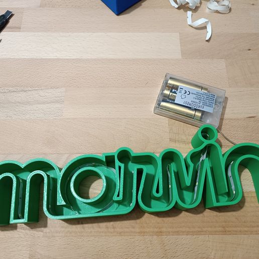 1767105278039.jpg Lampe Prénom MARVIN