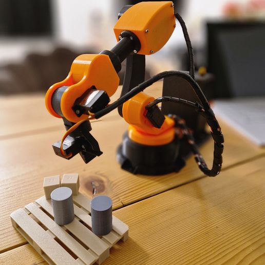 20240403_231847.jpg Robot arm 6-Axis DIY 3D Print Files