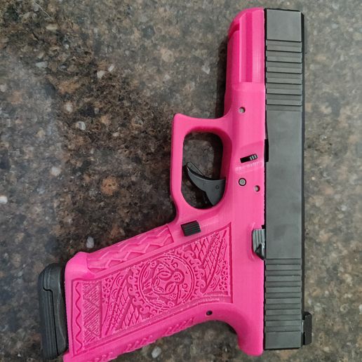 3D print Glock 19 Polynesian Glock • made with Anycubic Vyper・Cults