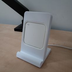OBJ file Sennheiser Momentum 4 Wireless Charging Dock 📱・3D print model to  download・Cults