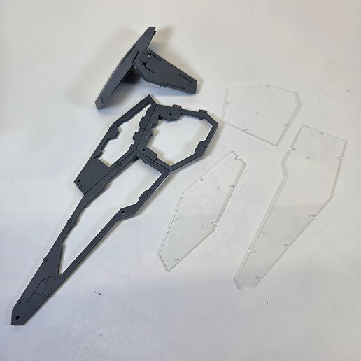 20250527_213251_1748579303258.jpg 高达 Dynames Repair II - MG 1/100 的改装套件（不包括 SAGA 部件）