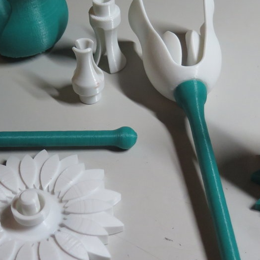 tulip-A-2.png TULIP PAPER NAPKINS