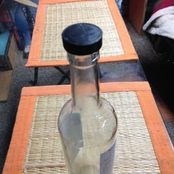 IMG_0193.JPG Бесплатный STL файл 28mm wine cap・Модель 3D-принтера для скачивания