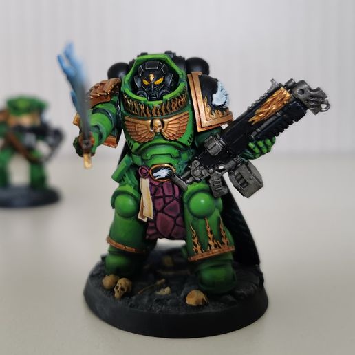 Salamander chonky shooty man thank you for 500 followers!