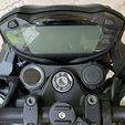 CDAD6B53-2D3C-4990-ABFA-2899E3FC2C39.jpeg Suzuki SV650 3. nesil (2016-) USB prizi/voltmetre/aksesuar braketi