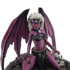 succubus chained.JPG STL file Succubus Chained・Design to download and 3D print