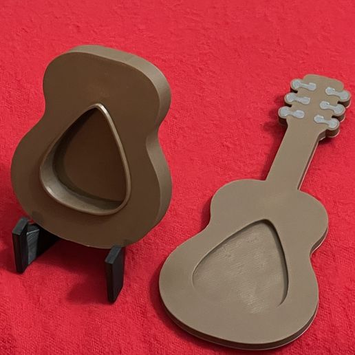IMG_9942.jpeg Mini support pour médiator de guitare - fermeture magnétique 🎸