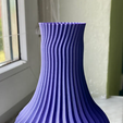 img_4661.png Fluid Stripe Vase