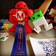 MakeyOtto_award.jpg Makey dancing robot of the Maker Faire