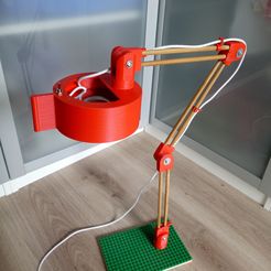 IMG_20180805_101927.jpg Fichier STL gratuit LAMPE DE BUREAU・Modèle pour impression 3D à télécharger
