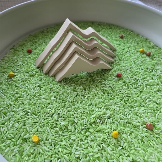 20250321_135308.jpg Montagnes à empiler Jouet sensoriel