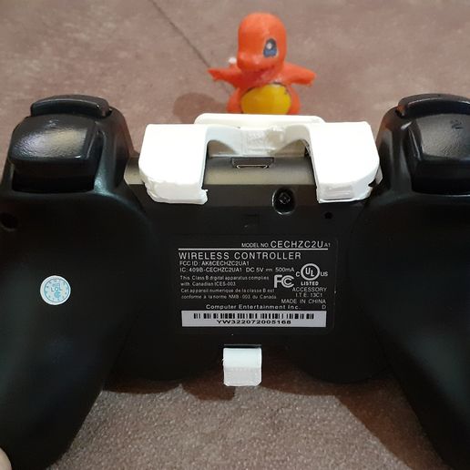 20240304_121215.jpg PlayStation 2 and 3 controller mini wheel