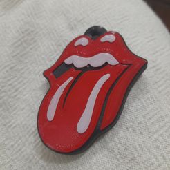 1000070030.jpg STL file rolling stones keychain・Model to download and 3D print