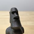 Moai statue -No overhang
