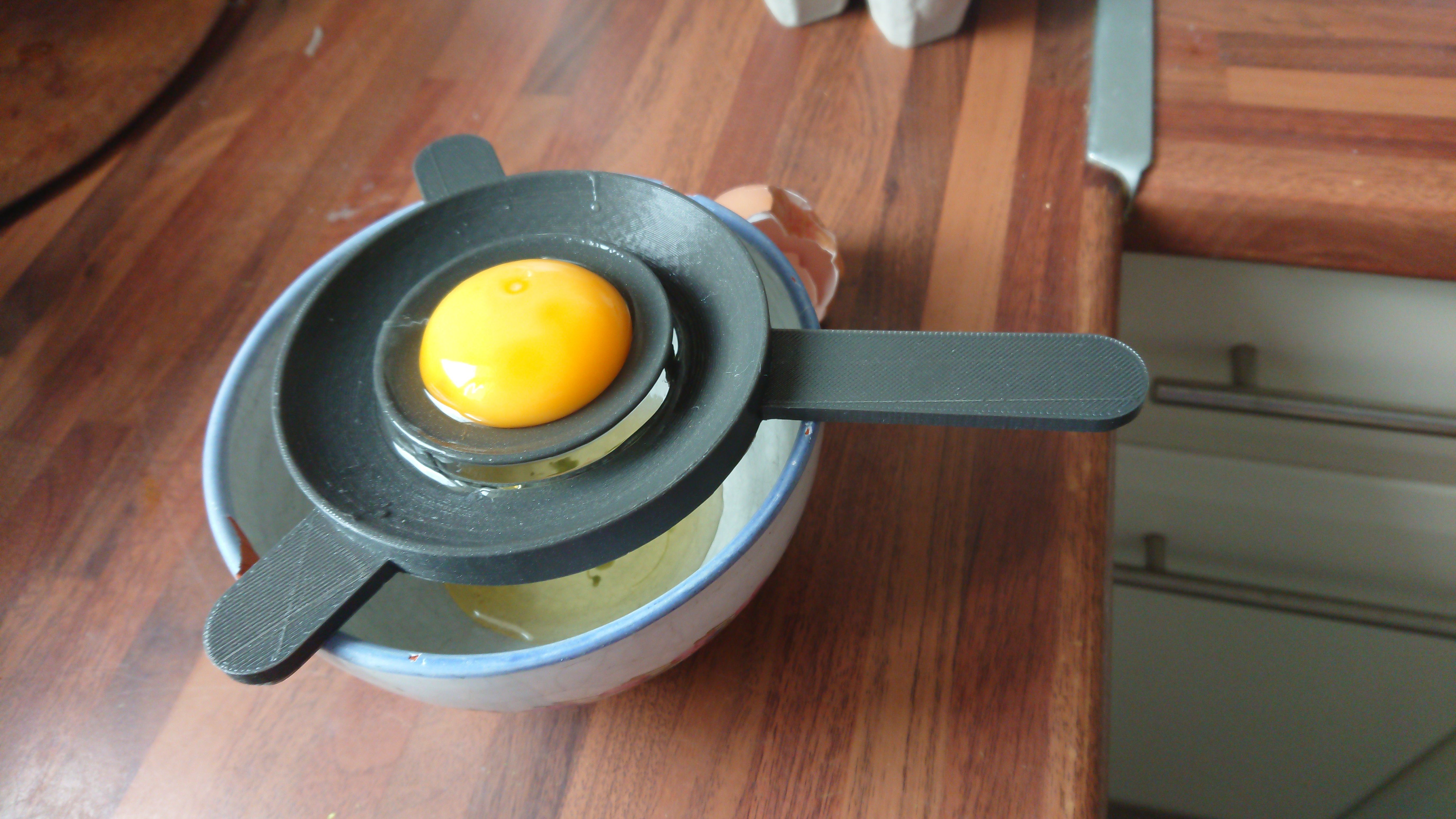 Download free STL file White and egg yolk separator • 3D printable
