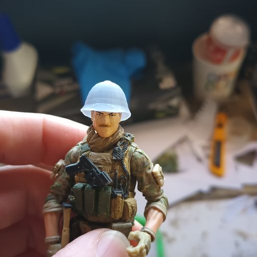 Picture-2.jpg 1:18 SCALE PITH HELMET