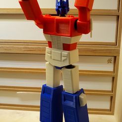 Low Poly Optimus Prime