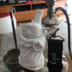 yoda imagen.jpeg STL-Datei mini yoda nozzle / nozzle baby yoda・Design für 3D-Drucker zum herunterladen