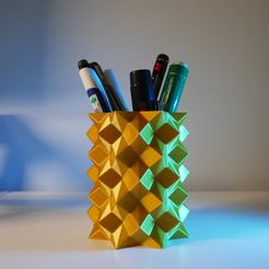 P1070673.jpg STL-Datei Stiftebecher kostenlos・Modell für 3D-Druck zum herunterladen
