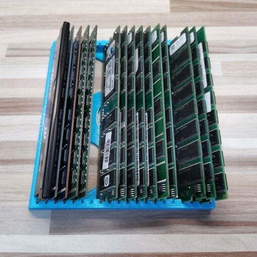 RAM Stand