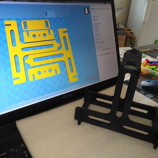 Filament coil support