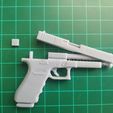 IMG_20210215_121526.jpg Glock 17  scale 1/4