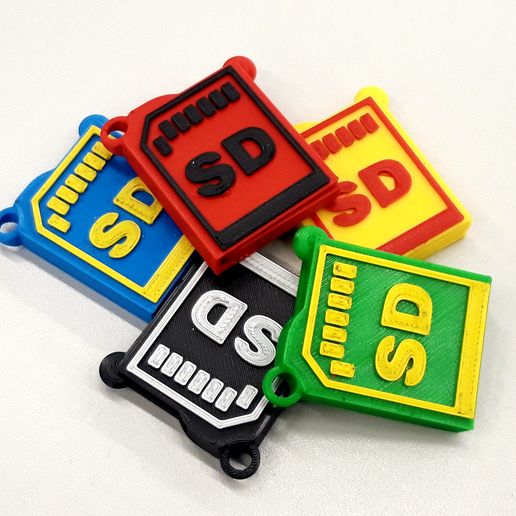 20210115_180128.jpg SD-Karten-Schlüsselanhänger