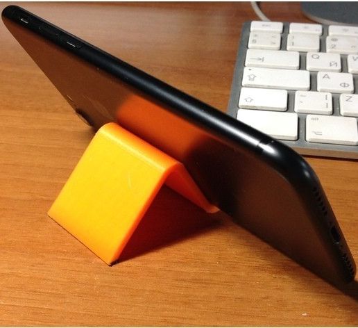 e8b7a15c8a290a10473bc6d284664dd3_preview_featured.jpg iPhone 7 Ständer