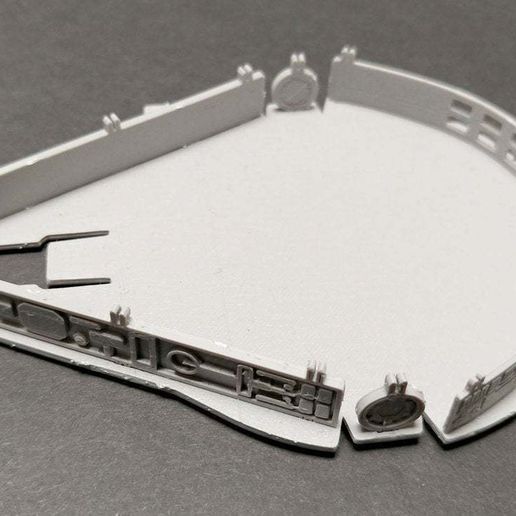 Falcon_02.jpg Millennium Falcon Bausatzkarte von Fixumdude