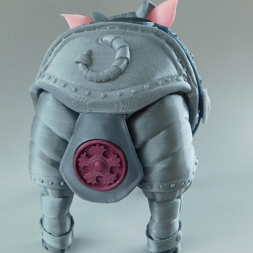 Capture d’écran 2017-04-12 à 15.54.54.png Free STL file Sir Pigglesby (a most noble piggy bank)・Design to download and 3D print, loubie