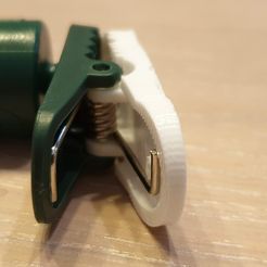 20181231_113921.jpg Replacement clamp for Krinner Lumix LED christmas tree candles