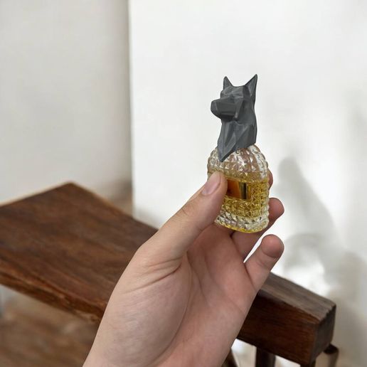 photo_2025-02-08_23-10-15.jpg Wolf perfume cap