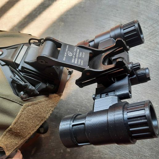 398082597_3354293671381483_516805505902481449_n.jpg PVS 31 NVG Copy