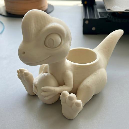 Oviraptor Egg Guardian Holder
