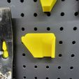 cd12ae5b-b78f-4502-9d63-ad259db0bad4.jpg Free 3D file Stanley FMHT55009 FatMax Molding Bar, 10in pegboard mount・3D printable model to download